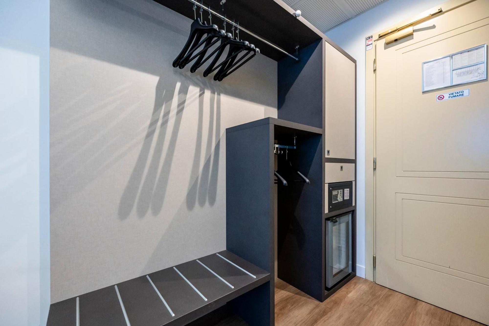 Double or Twin Room Disability Access