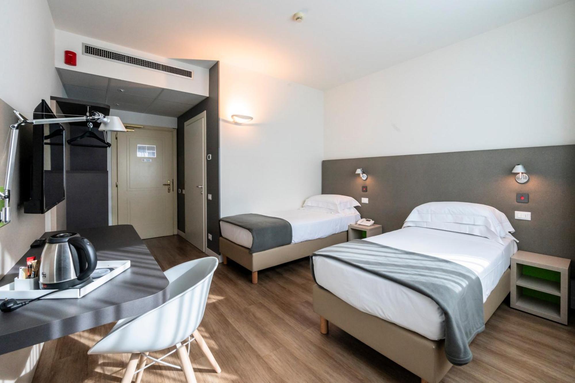 Double or Twin Room Disability Access