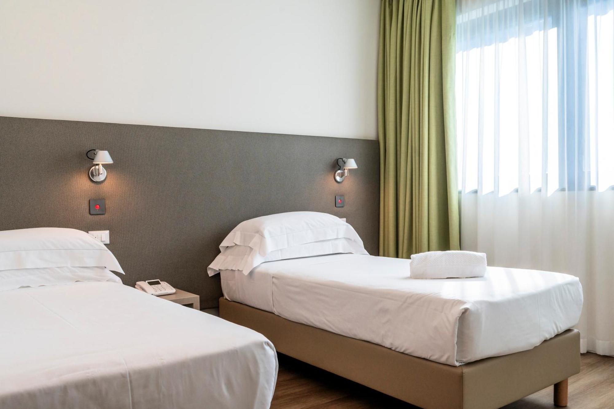 Double or Twin Room Disability Access